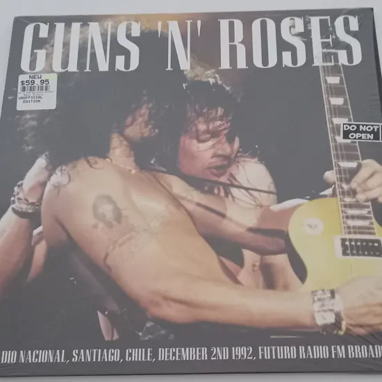 Guns N' Roses, Estadio Nacional, Santiago, Chile, December 2nd 1992, Futuro Radio Fm Broadcast, (Double Album)